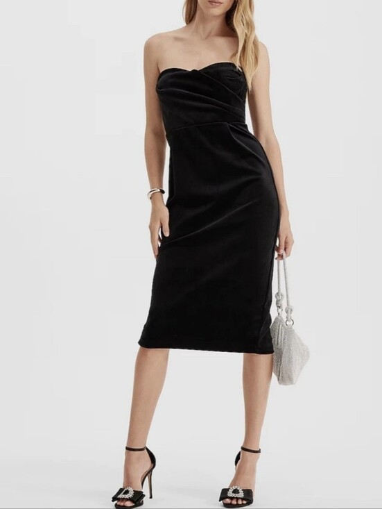 Express Dresses & Skirts - Express black velour sweetheart neckline strapless cocktail dress